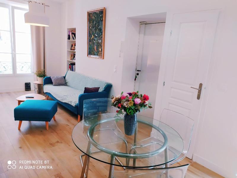 Beach Apartment AC 1 min walking from the Sea - freshly renovated — отель с удобным расположением в Николь
