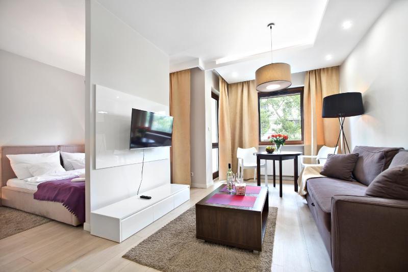 P&O Gieldowa Serviced Apartments — отель с удобствами в Варшаве