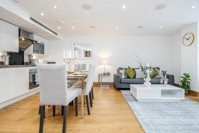 Luxury 3 Bed 2 Bath Apartment Marylebone Station — отель в Лондоне, Соединенное Королевство