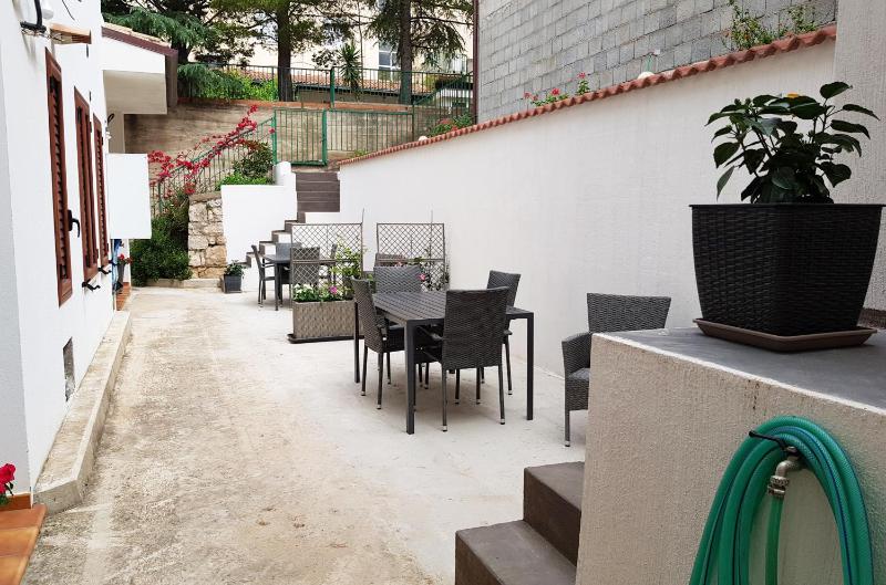 Appartamento Baus a Baunei - Charme con giardino