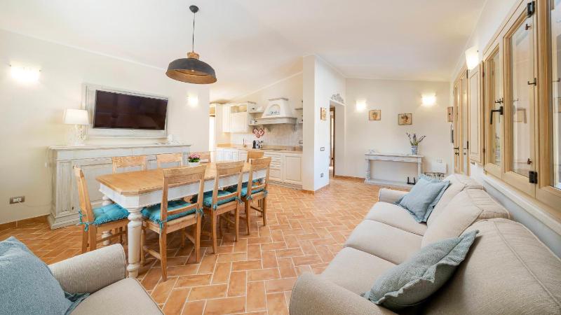 Villa Gea 8 a Costa Rei - Lussuosa villa con giardino