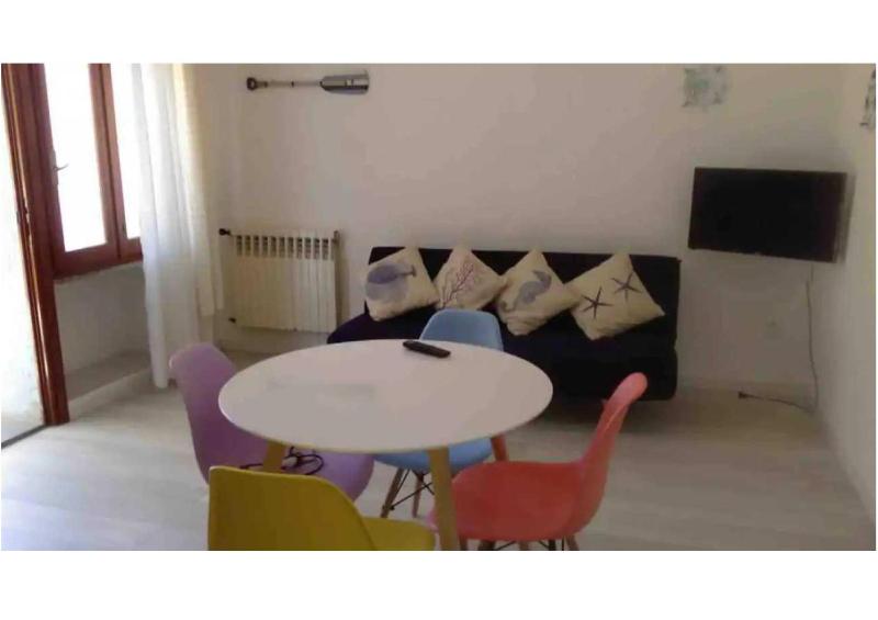 Bilocale a La Maddalena - Accogliente casa vacanze sul mare