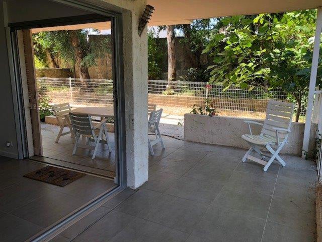 Le Patio — отель в Сент-Тропезе, Франция
