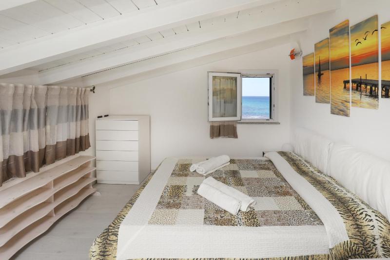 Residence Aurora a Castelsardo - Apt fronte mare con WiFi