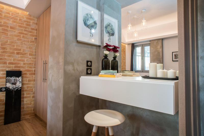 Athenian Living Suites — отзывы гостей и цены