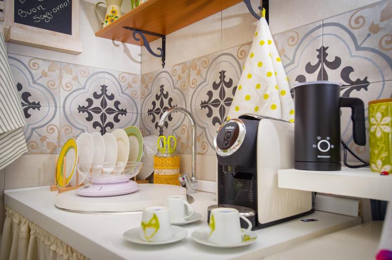 Sa Tebia a Oristano - Accogliente B&B con Servizio Camera