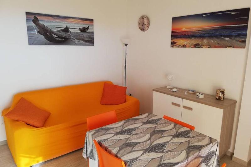Trilocale Vista Mare a Badesi - Lusso con Piscina