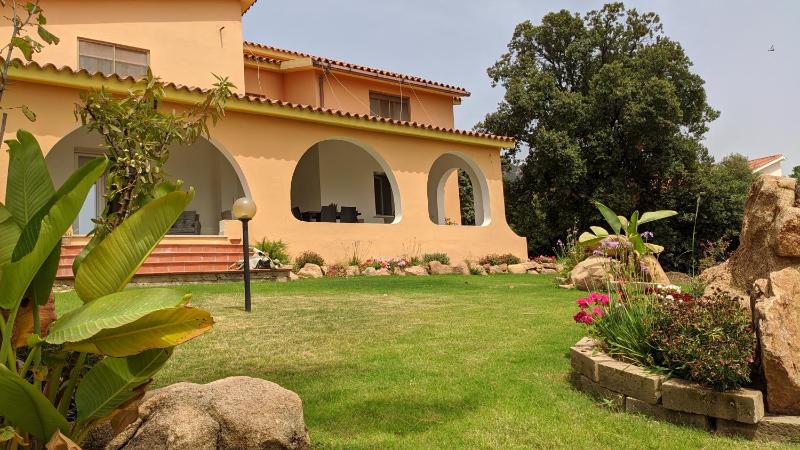 Bentos B&B a Pula - Oasi di Relax Vista Mare