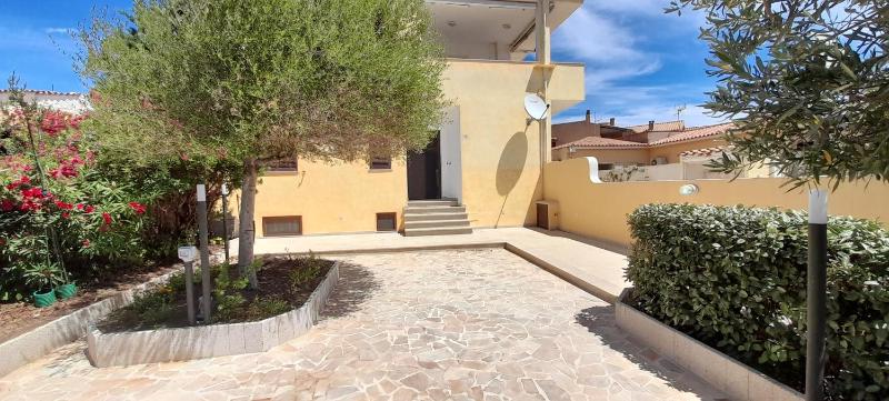 Casa Olivia a Cannigione - Accogliente Casa con Patio
