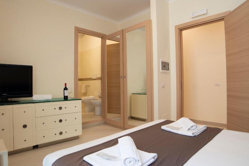 Relais central Turati — комфортный отель в Риме