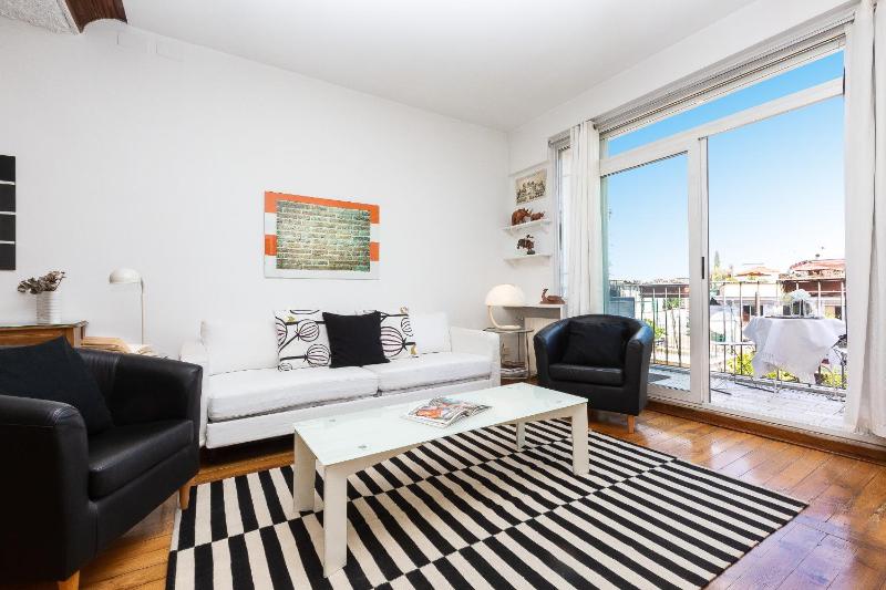 Lovely New Attic, Piazza del Popolo! — отель с удобным расположением в Риме