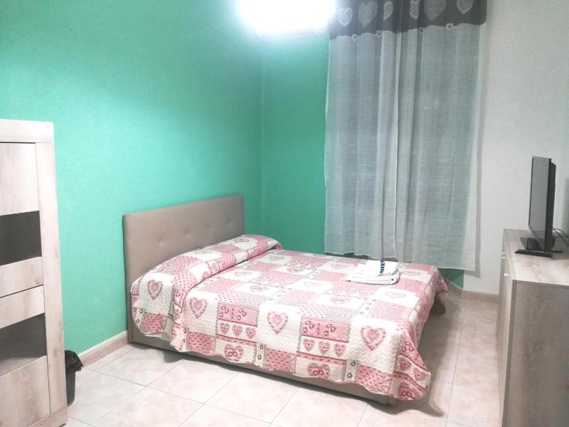 SONDRIO APARTMENT — отель с удобным расположением в Милане