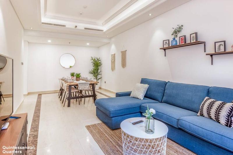 Peaceful Oasis 3BR+kids, 7 min walk to Dubai Mall — отель с удобным расположением в Дубае