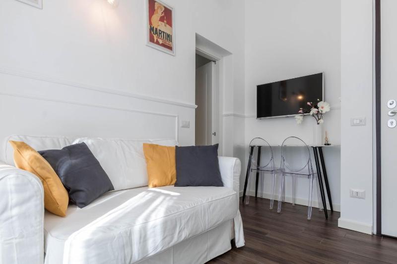 JOIVY Chic Apartment for 3 close to Sempione Park — комфортный отель в Милане