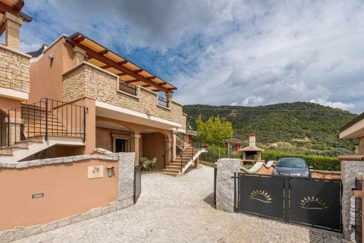 L'Arcobaleno di Chia - Accogliente B&B vicino al mare