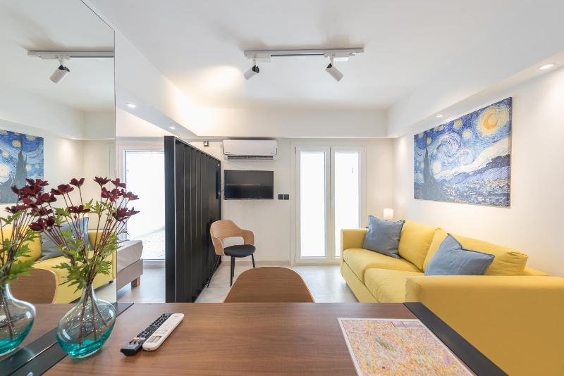 Phaedon, the Terrace Suite Near Acropolis By CloudKeys — отель с удобствами в Афины