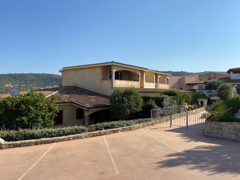 Casa Arno a Budoni - Accogliente Appartamento Giardino