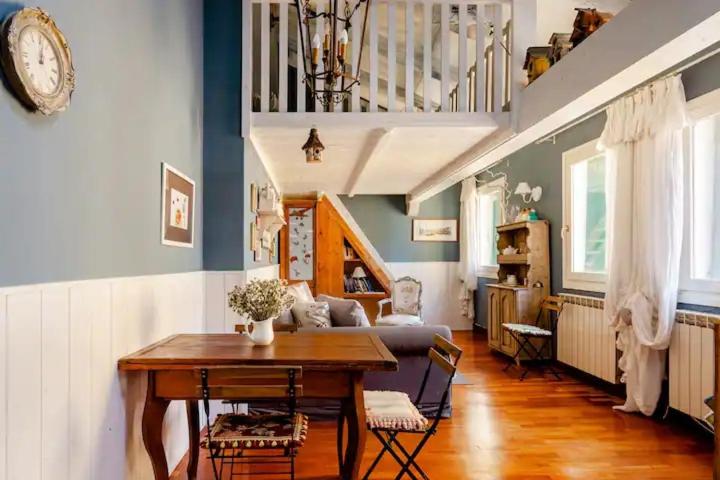 Ca' Falier Blue - 10 min from train and bus station — отель в Венеции, Италия