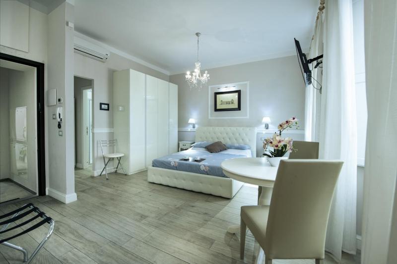 Mamo Florence - Leoni di Firenze Apartments — отель в Флоренции, Италия