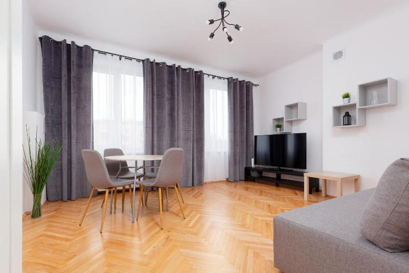 Kamienica Stanislawa Augusta Warszawa by Renters — отель с удобствами в Варшаве