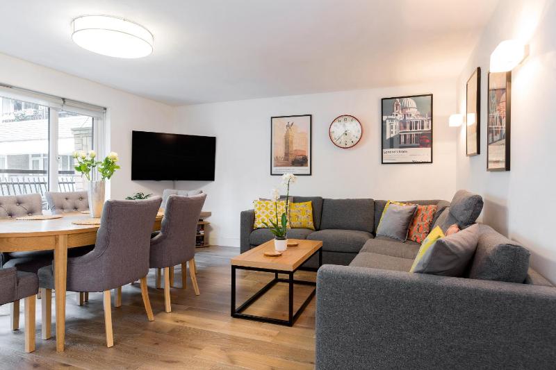 Spacious 3 bedroom apt in Covent Garden — отель в Лондоне, Соединенное Королевство