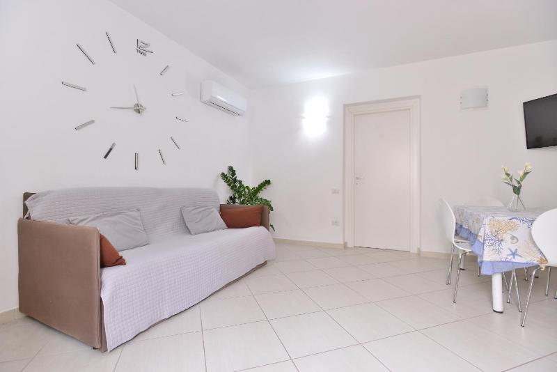 Izzhome New One a Pula - Moderno Appartamento nel Centro
