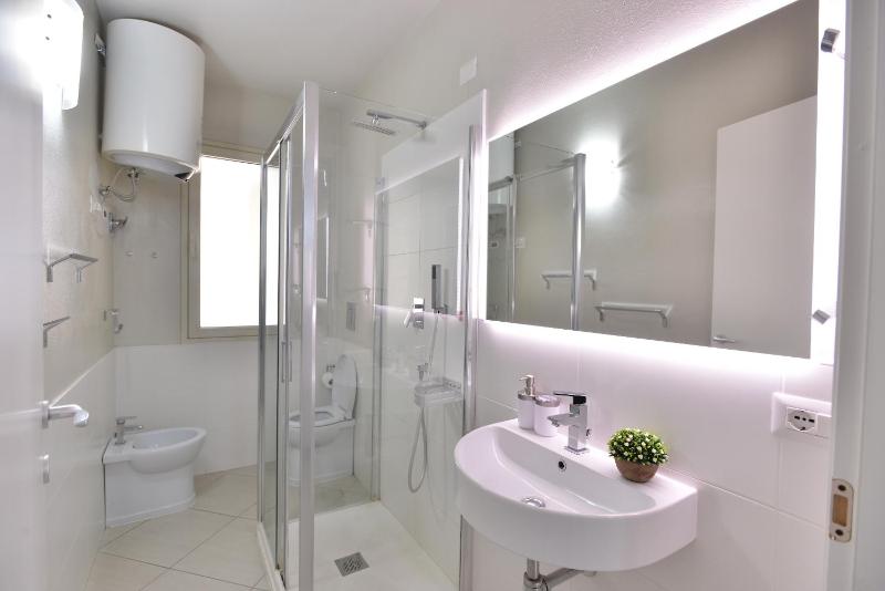 Izzhome New One a Pula - Moderno Appartamento nel Centro