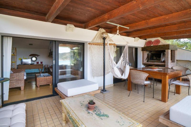 Attico Panoramico Ca Rina a Solanas - Vista Mare Unica