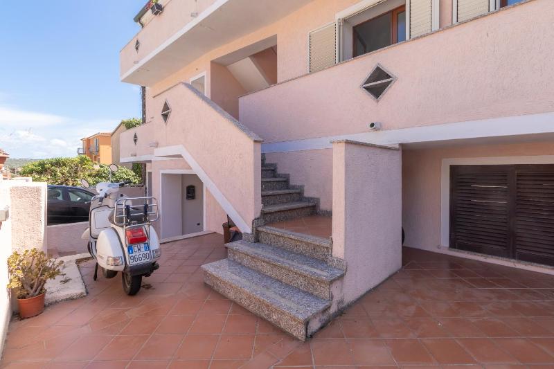 Casetta a Santa Teresa: Comfort a due passi dal mare