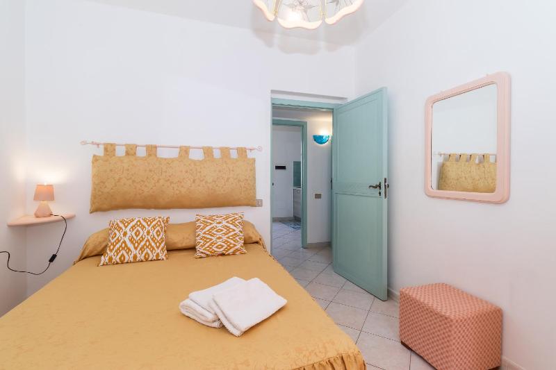 Casetta a Santa Teresa: Comfort a due passi dal mare
