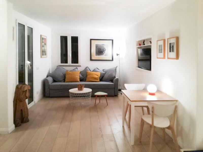My Napoli Home with Terrace — отель с удобствами в Неаполе