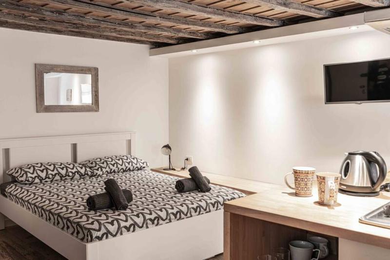 Biscione Loft — забронировать отель в Риме