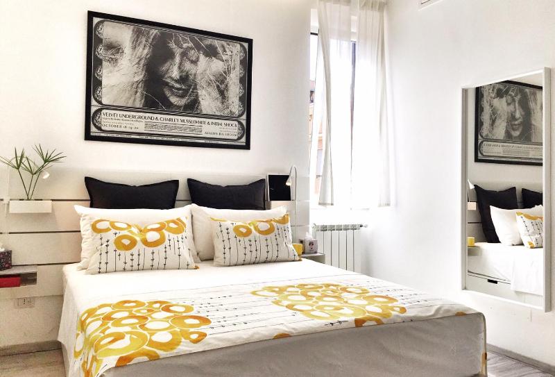 PIGNETO VILLAGE Roma Guest House Apartment — отель с удобным расположением в Риме