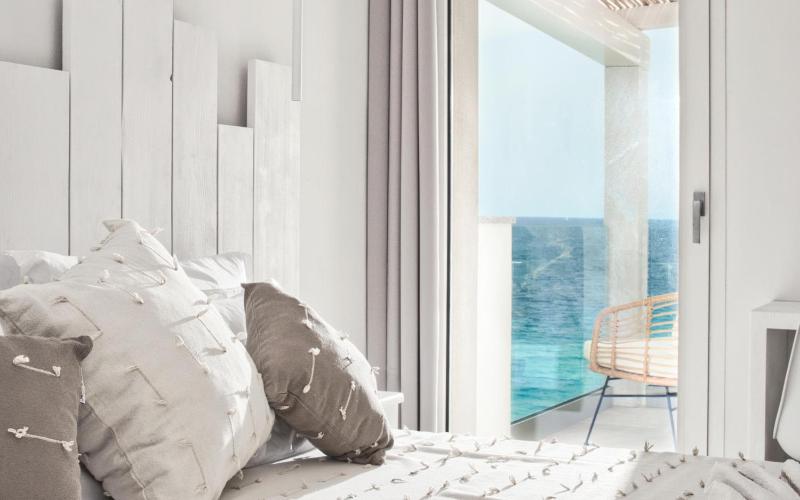 Villa Bianca a Santa Teresa: Esclusivo B&B Vicino al Mare