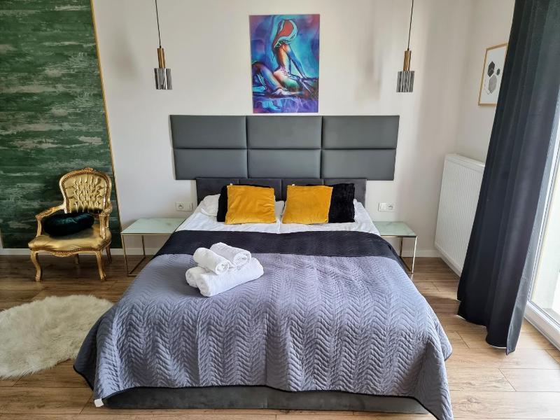 Apartment Jana Kazimierza Wola by Noclegi Renters — отель в Варшаве, Польша