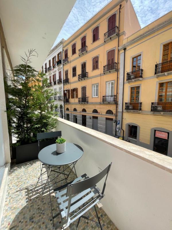 Vento Suites a Cagliari - Elegante hotel con terrazza