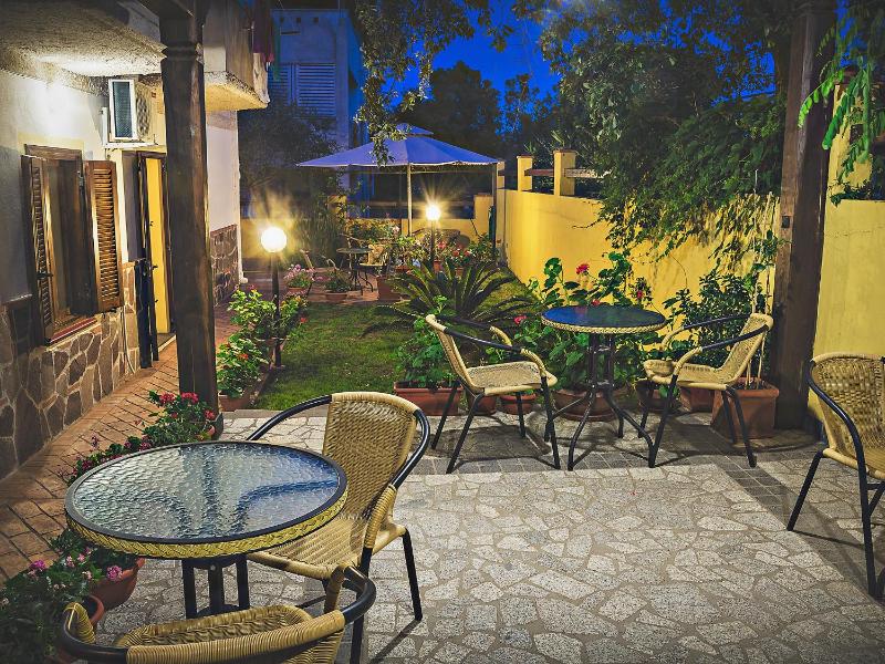 B&B ICHNOS a Cala Gonone - Relax a due passi dal mare