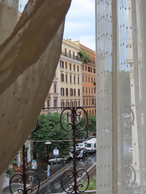 In the Center Guesthouse — отель в Риме, Италия