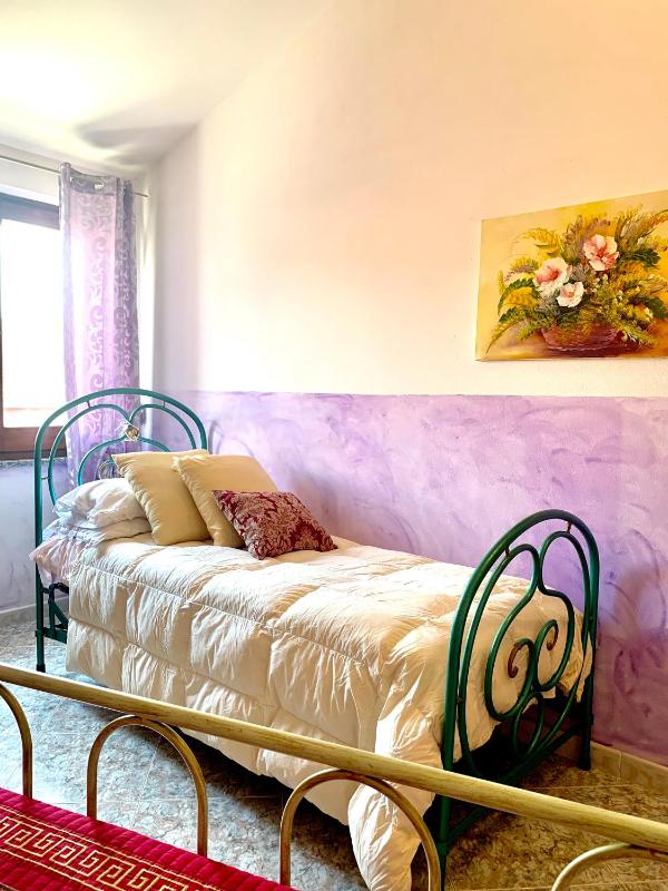 Da Irene a Càbras - Spaziosa casa vacanze con giardino