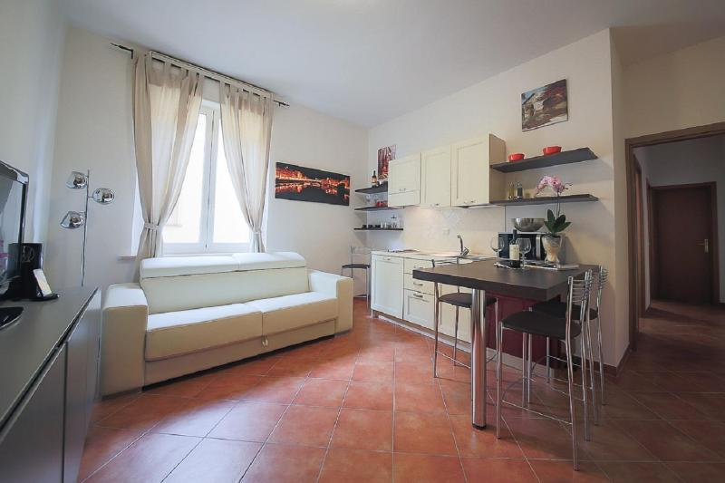 Apartments Florence Ponte Vecchio San Jacopo — отель с удобным расположением в Флоренции