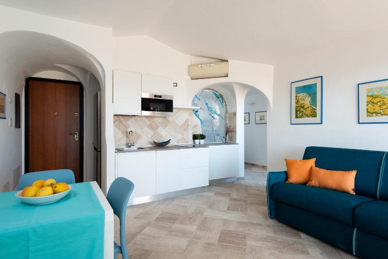 Sherden Suites a Golfo Aranci - Lussuoso appartamento vista mare