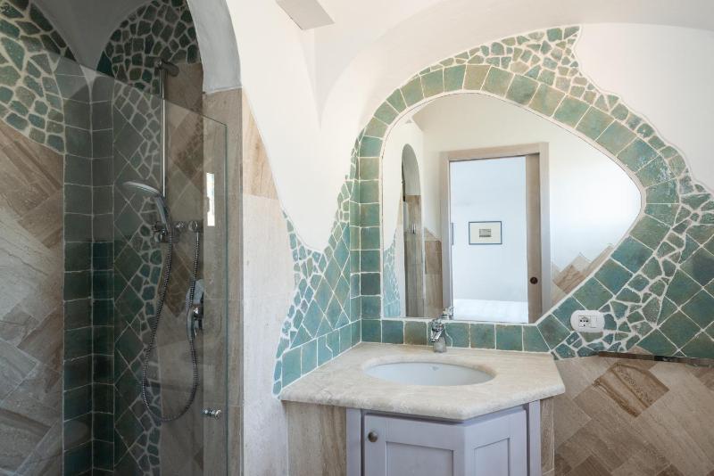 Sherden Suites a Golfo Aranci - Lussuoso appartamento vista mare