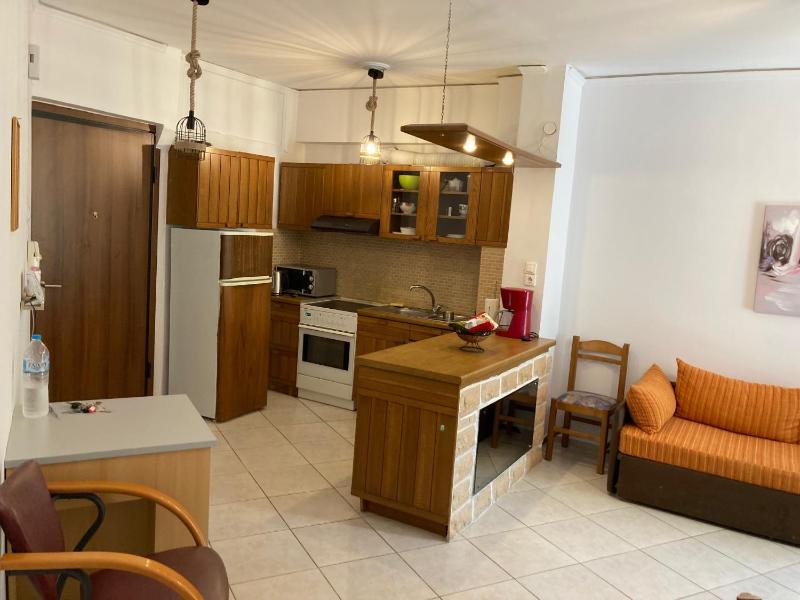 Glyfada beach and Golf modest apartment with balcony — отзывы гостей и цены