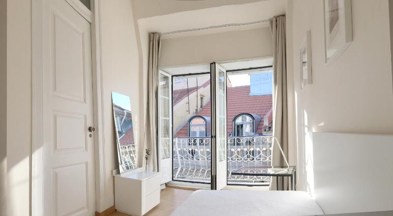 Цены на Room Atalaia- Ideal for Single в Лиссабоне