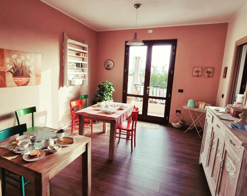 B&B al civico16 a Guspini - Accogliente oasi con giardino