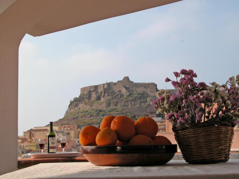 B&B L'Umbra di Lu Soli a Castelsardo - Oasi con giardino