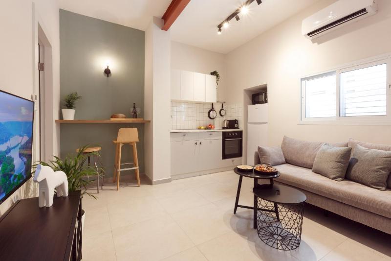 AirTLV - HaHagmon Apartments — отзывы гостей и цены
