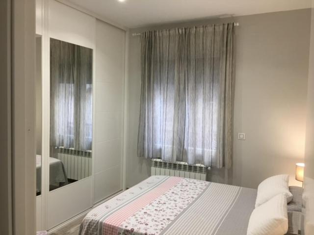 Apartamento estilo nordico en Malasana (Madrid Centro) — отель с удобным расположением в Мадриде