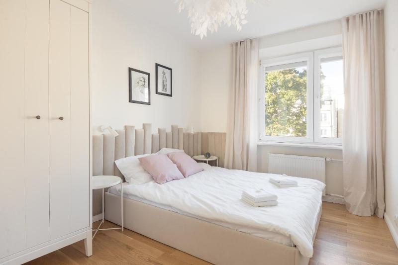 Grand Theater Beige Apartment — отель в Варшаве, Польша