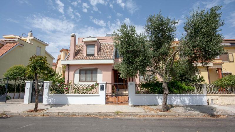 Casa Lisa a Nuoro - Lussuoso appartamento con piscina